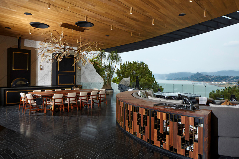 Press kit | 4687-02 - Press release | SYMBIOSIS - Luciano Gerbilsky Arquitectos - Residential Architecture - main terrace &amp; outdoor kitchen - Photo credit: Hector Velazco Facio