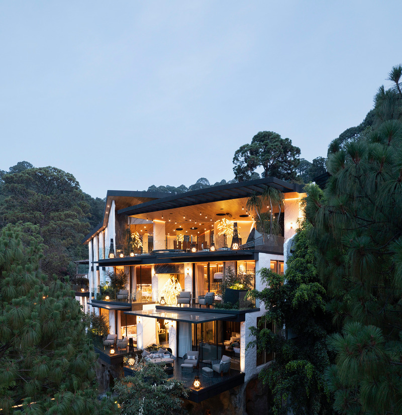 Press kit | 4687-02 - Press release | SYMBIOSIS - Luciano Gerbilsky Arquitectos - Residential Architecture - lake facade - Photo credit: Hector Velazco Facio