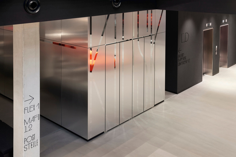 Press kit | 2360-01 - Press release | House of Communication - HENN - Commercial Interior Design - Atrium - Photo credit: <p class="">© Mark Seelen | Seelen⁺</p>