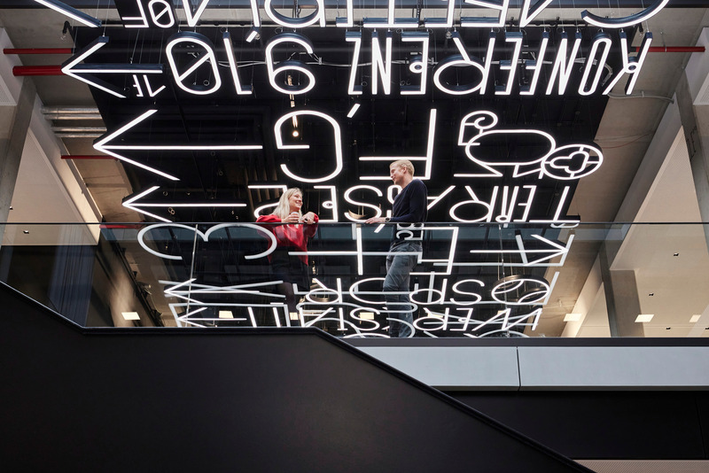 Press kit | 2360-01 - Press release | House of Communication - HENN - Commercial Interior Design - <p class="">Light installation, innovation track</p> - Photo credit: <p class="">© Mark Seelen | Seelen⁺</p>