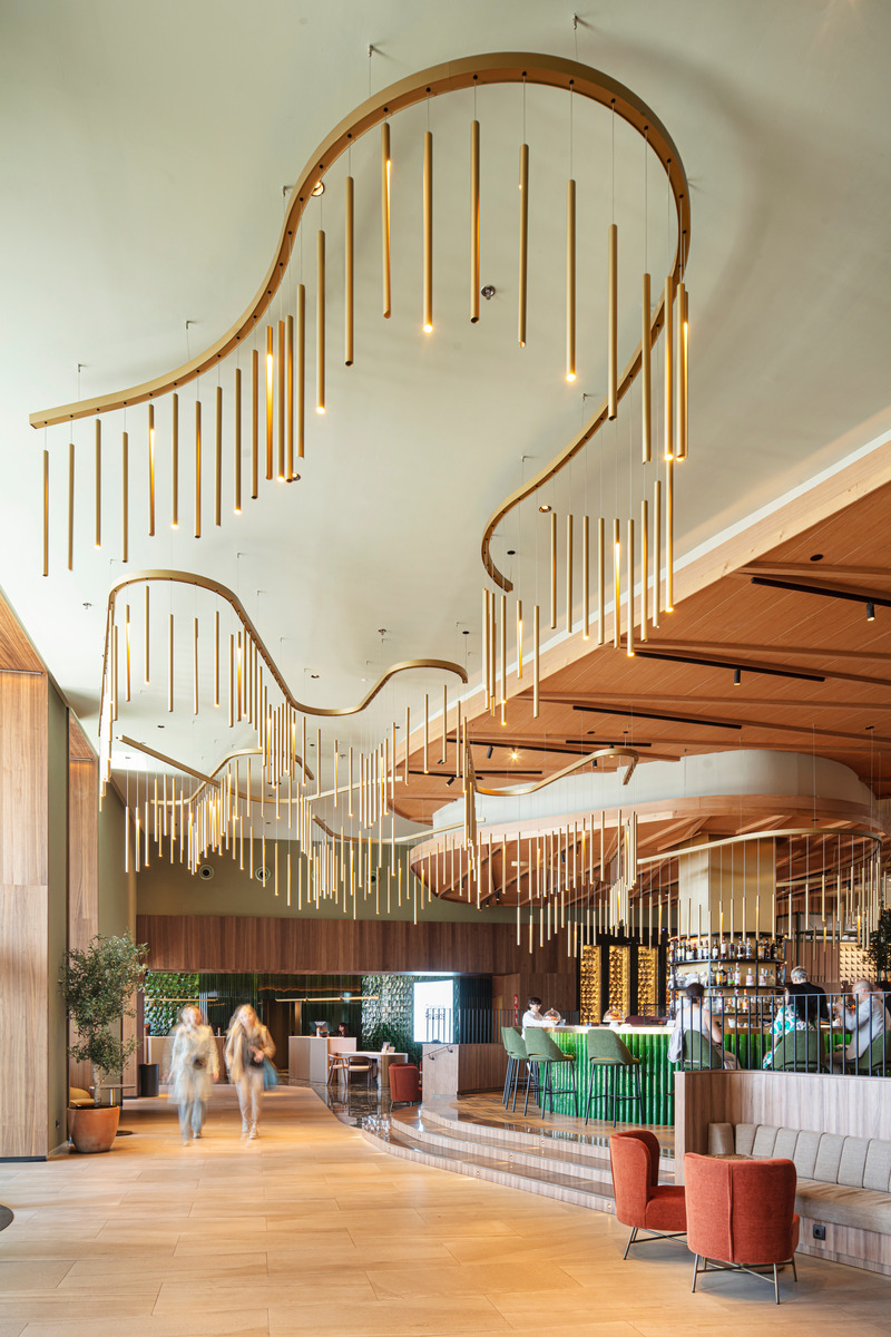 Dossier de presse | 3724-12 - Communiqué de presse | SIMULTANEO in Hotel Plaza - EL EQUIPO CREATIVO - Design d’intérieur commercial -  Access area  - Crédit photo : Adria Goula