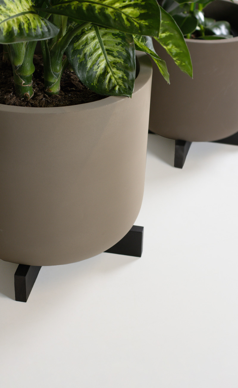 Dossier de presse | 7094-01 - Communiqué de presse | Introduction de la Cruz Planter de Greenmood - Greenmood - Produit - Crédit photo : Anna Nina Gacka