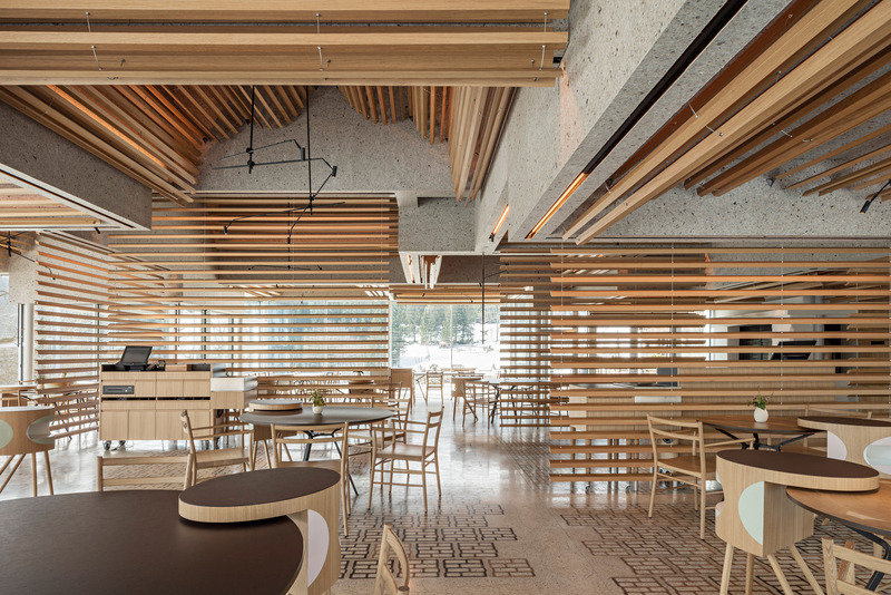 Press kit | 6636-01 - Press release | Steirereck am Pogusch - PPAG architects - Commercial Architecture - Inside the Salettl spatial comfort is provided by flexible, changeable wooden slat curtains. <br> - Photo credit: Hertha Hurnaus