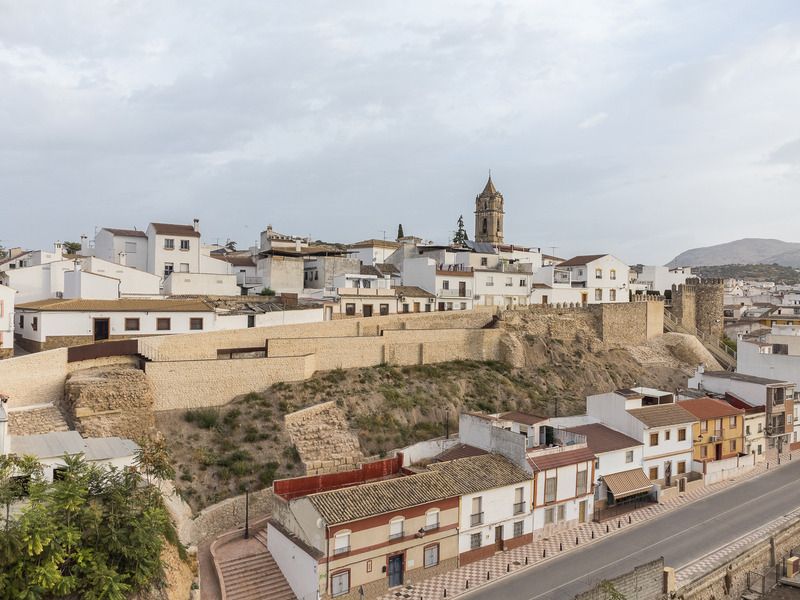 Press kit | 7022-01 - Press release | Consolidation and Enhancement of the Medieval Wall of Cabra in Spain - EYAC Arquitec - Landscape Architecture - Photo credit: EYAC Arquitec | Manolo Espaliú (Photographer)
