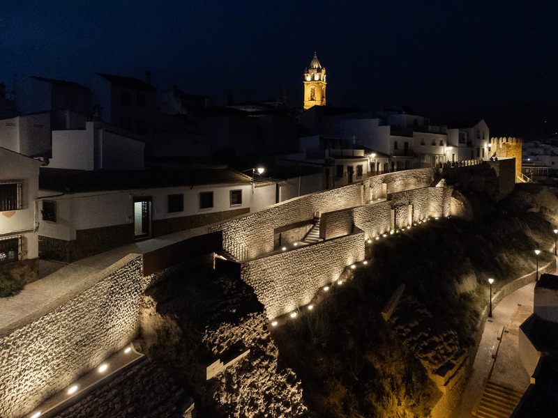 Press kit | 7022-01 - Press release | Consolidation and Enhancement of the Medieval Wall of Cabra in Spain - EYAC Arquitec - Landscape Architecture - Photo credit: EYAC Arquitec | Manolo Espaliú (Photographer)