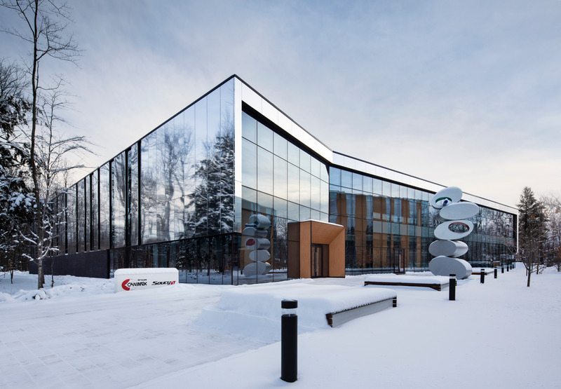 Press kit | 752-05 - Press release | The CNIMI’s New Building Embraces the Future With Open Arms - NFOE Inc. - Institutional Architecture - Photo credit: Stéphane Brügger