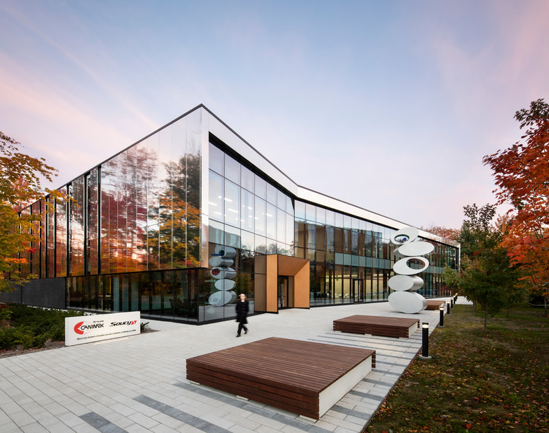 Press kit | 752-05 - Press release | The CNIMI’s New Building Embraces the Future With Open Arms - NFOE Inc. - Institutional Architecture - Photo credit: Stéphane Brügger