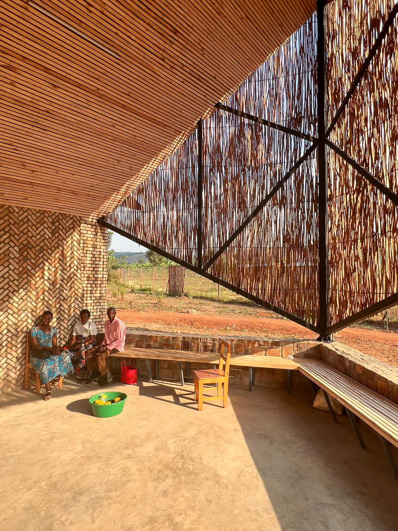 Press kit | 7043-01 - Press release | Komera Leadership Center - BE_Design - Institutional Architecture - Photo credit: Bruce Engel