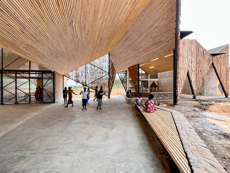 Press kit | 7043-01 - Press release | Komera Leadership Center - BE_Design - Institutional Architecture - Photo credit: Bruce Engel