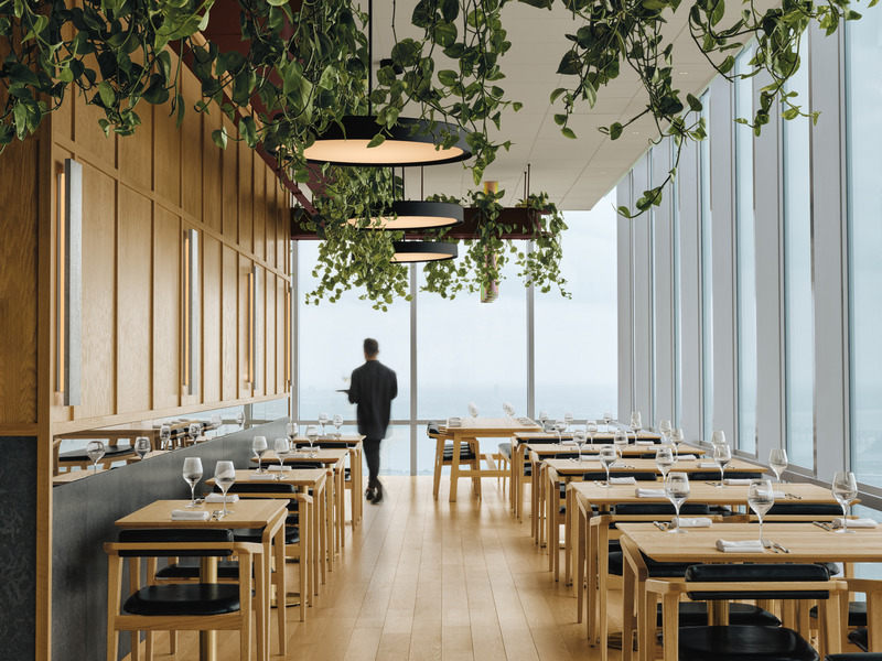 Press kit | 1303-19 - Press release | Modernist Elegance Meets Panoramic Views at Montreal’s New Culinary Destination - Sid Lee Architecture - Commercial Interior Design - 46th - Photo credit: Alex Lesage