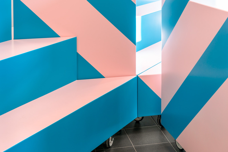 Press kit | 5597-02 - Press release | Berlin International Lobby furniture - L’atelier - Product - Compact detail - Photo credit: Philipp Jester
