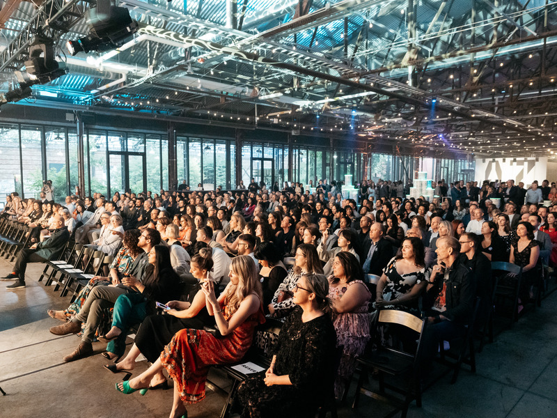 Dossier de presse | 809-38 - Communiqué de presse | Meet the Winners of the 2023 AZ Awards! - AZURE Media - Concours -  Winners, finalists and guests from the architecture &amp; design community gathered for the Award Show at the 2023 AZ Awards Gala  - Crédit photo :  Arash Moallemi 