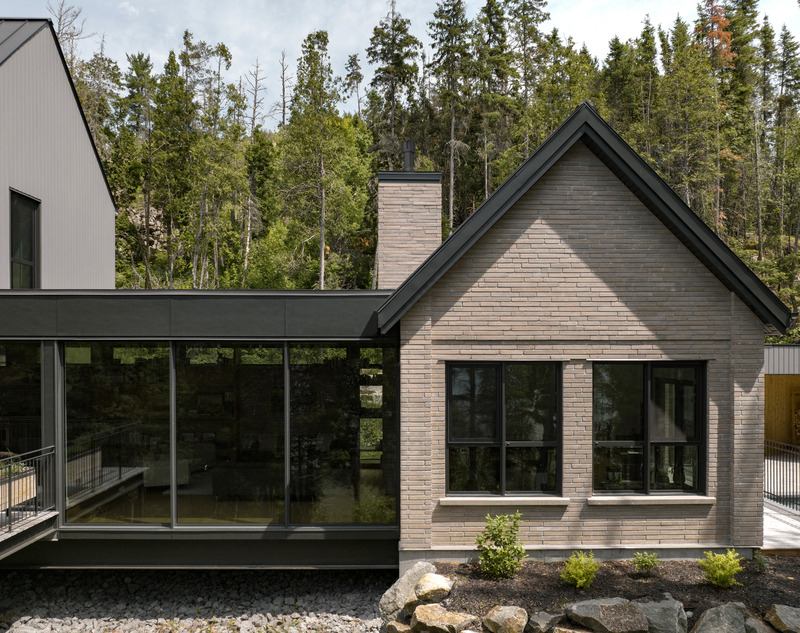 Dossier de presse | 5891-05 - Communiqué de presse | Sur Le Ruisseau - Matiere Premiere Architecture - Architecture résidentielle - Crédit photo : Ian Balmorel