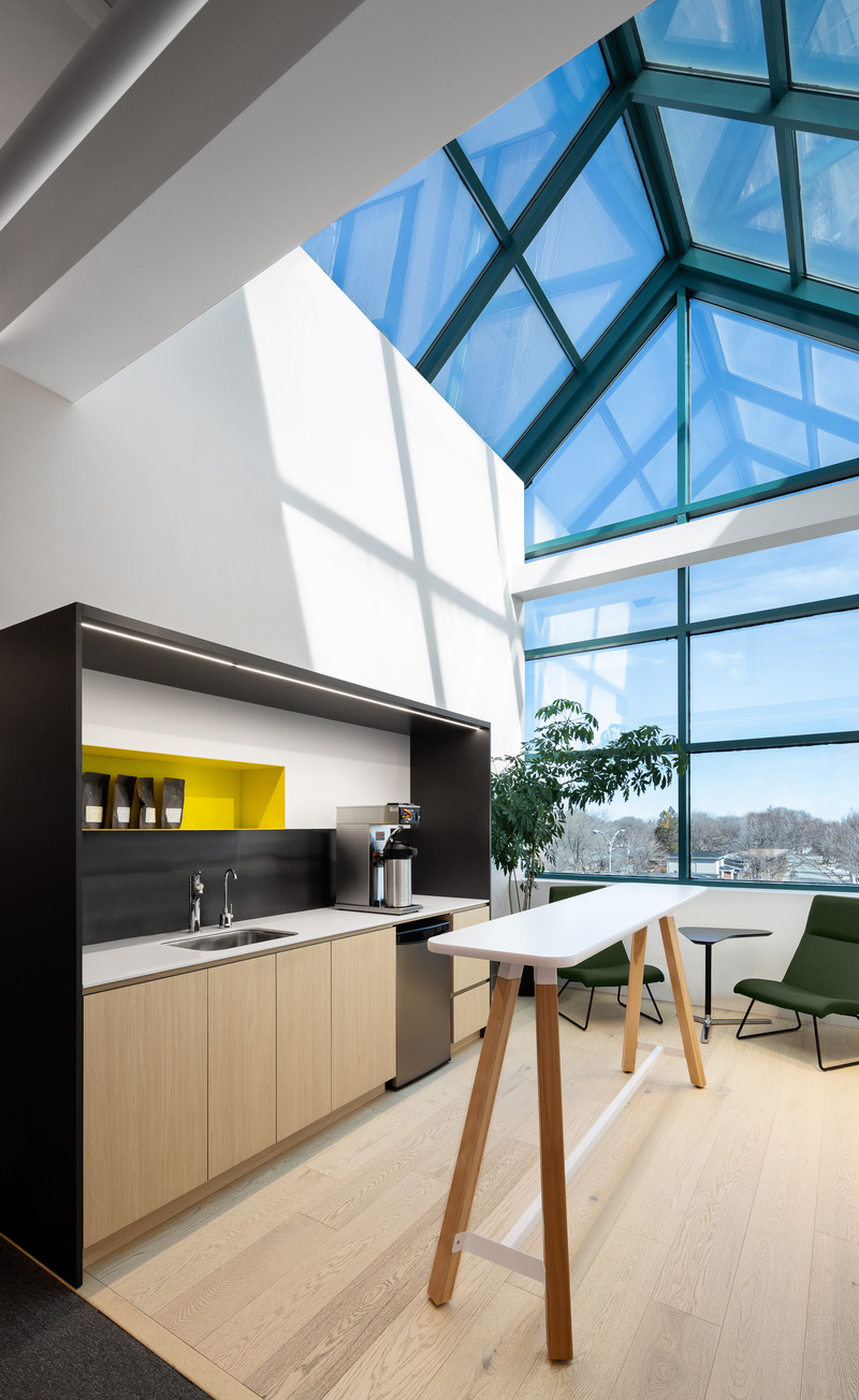 Dossier de presse | 2403-04 - Communiqué de presse | APCHQ - Imperatori Design - Design d’intérieur commercial - Crédit photo : Stéphane Brügger