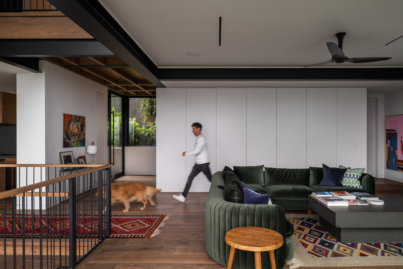 Dossier de presse | 5795-07 - Communiqué de presse | t House Defines a Seamless Connection Between Earth and Sky - ANX / Aaron Neubert Architects - Architecture résidentielle - Living Room <br> - Crédit photo : Paul Vu / HANA
