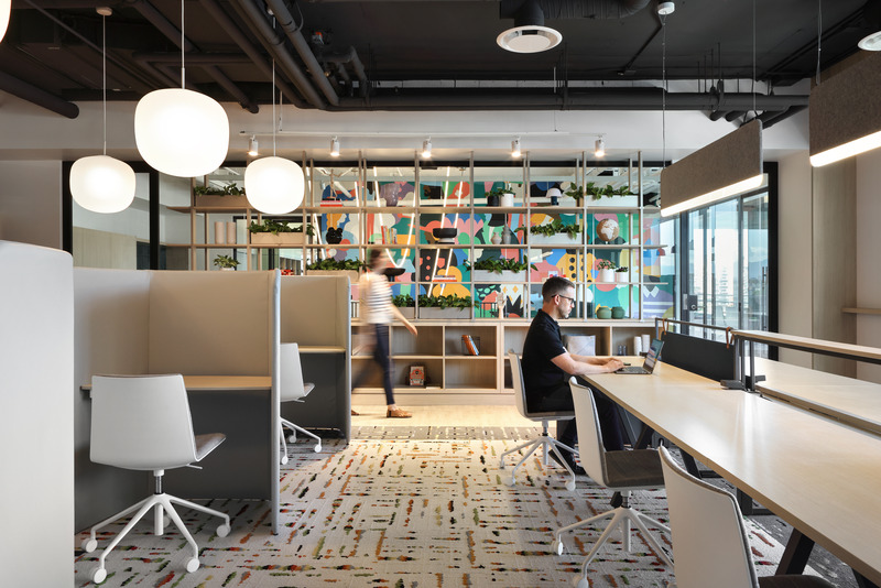 Dossier de presse | 5571-02 - Communiqué de presse | Trulioo's New HQ in Vancouver to Revitalize Return-to-Work Efforts - Edit Studios Inc. - Design d’intérieur commercial - Library quiet zone  - Crédit photo : Ema Peter 