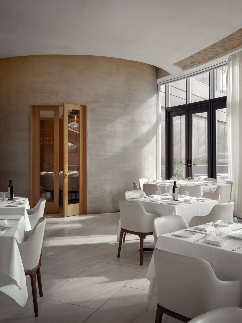 Press kit | 1213-02 - Press release | MILOS Hudson Yards - AtelierCarle - Residential Interior Design - Photo credit: Felix Michaud