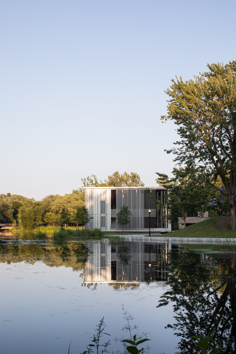 Dossier de presse | 865-51 - Communiqué de presse | Lemay réaménage le Théâtre de Verdure du parc La Fontaine et conçoit une toute nouvelle scène - Lemay - Architecture de paysage - Crédit photo : Adrien Williams