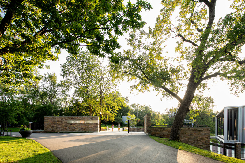 Dossier de presse | 865-51 - Communiqué de presse | Lemay réaménage le Théâtre de Verdure du parc La Fontaine et conçoit une toute nouvelle scène - Lemay - Architecture de paysage - Crédit photo : Adrien Williams