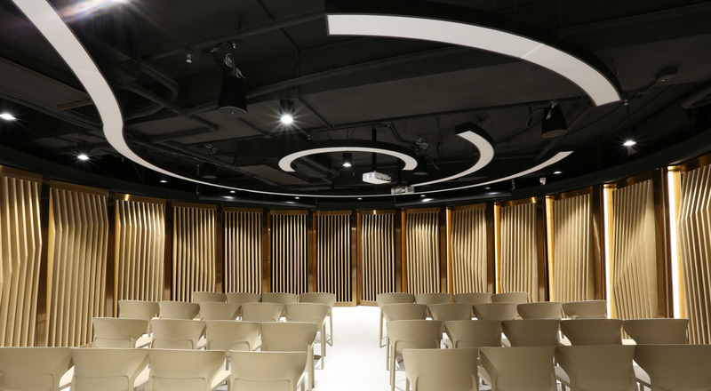 Dossier de presse | 6804-01 - Communiqué de presse | Pt Group Event Space - Fat Design Studio Architects Limited - Design d’intérieur commercial - Crédit photo : Leung Wan Fei Lourance, Fat Design Studio Architects Ltd.