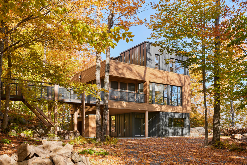 Dossier de presse | 1536-05 - Communiqué de presse | La Passerelle - Luc Plante architecture + design - Architecture résidentielle - Crédit photo : Annie Fafard