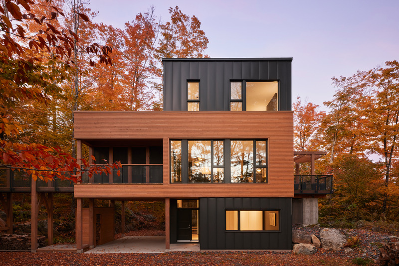 Dossier de presse | 1536-05 - Communiqué de presse | La Passerelle - Luc Plante architecture + design - Architecture résidentielle - Crédit photo : Annie Fafard