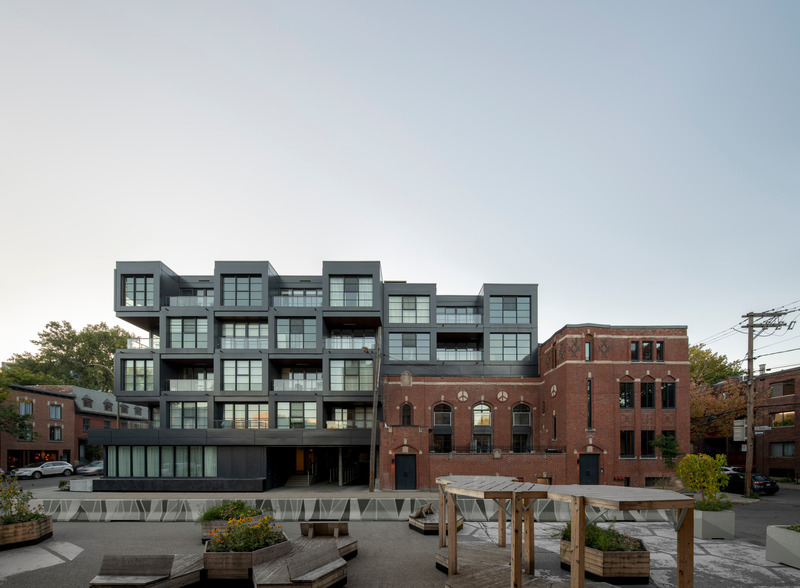 Dossier de presse | 1303-20 - Communiqué de presse | Le Carré des Arts : allier patrimoine et modernité pour créer des espaces de vie uniques - Sid Lee Architecture & ADHOC Architectes - Architecture résidentielle - Carré des Arts - Crédit photo : David Boyer