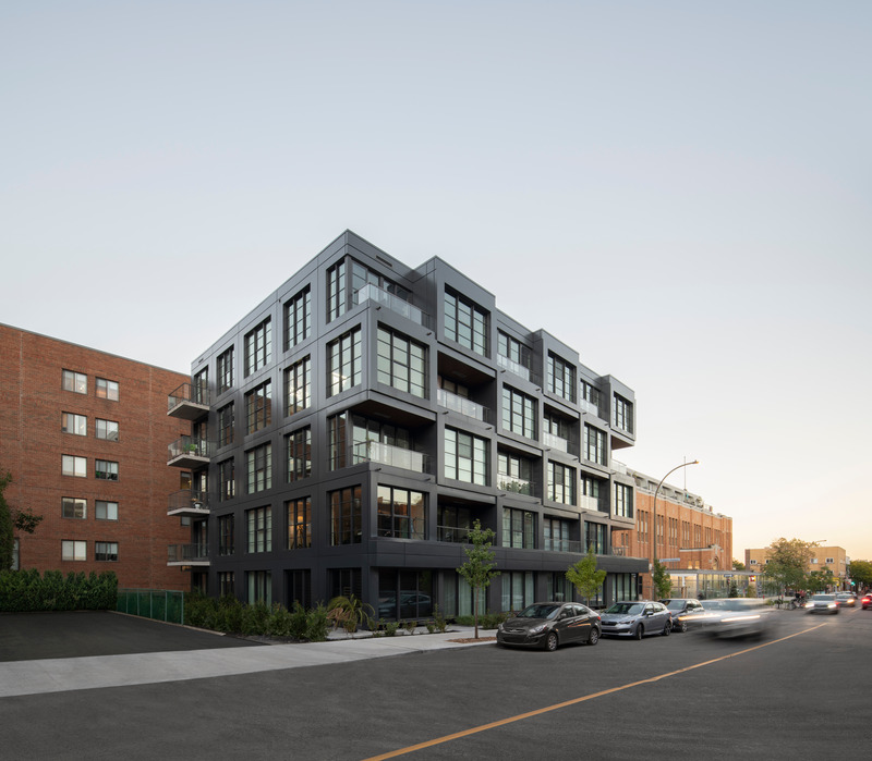 Dossier de presse | 1303-20 - Communiqué de presse | Le Carré des Arts : allier patrimoine et modernité pour créer des espaces de vie uniques - Sid Lee Architecture & ADHOC Architectes - Architecture résidentielle - Carré des Arts - Crédit photo : David Boyer