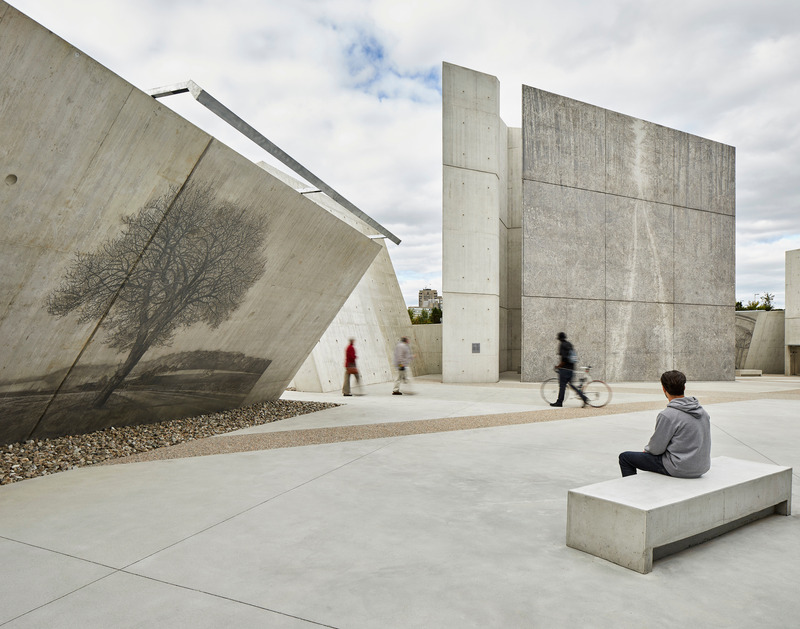 Press kit | 847-02 - Press release | Canadian Landscape Architect Claude Cormier, Designer of Innovative and Playful Public Spaces, dies at 63 - Claude Cormier Architectes Paysagistes - Landscape Architecture - National Holocaust Monument, Ottawa - Photo credit: Double Space