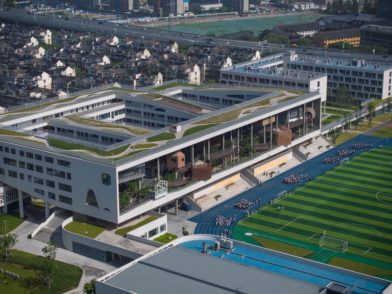 Dossier de presse | 4709-06 - Communiqué de presse | Dezeen Awards 2023 Architecture Longlist Revealed - Dezeen - Architecture résidentielle - HuiZhen High School by Approach Design Studio - Crédit photo : Wu Qingshan
