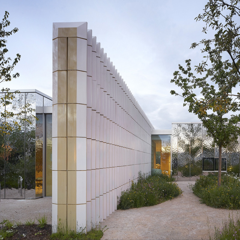 Dossier de presse | 4709-06 - Communiqué de presse | Dezeen Awards 2023 Architecture Longlist Revealed - Dezeen - Architecture résidentielle - Maggie's Southampton by AL_A - Crédit photo : Hufton + Crow