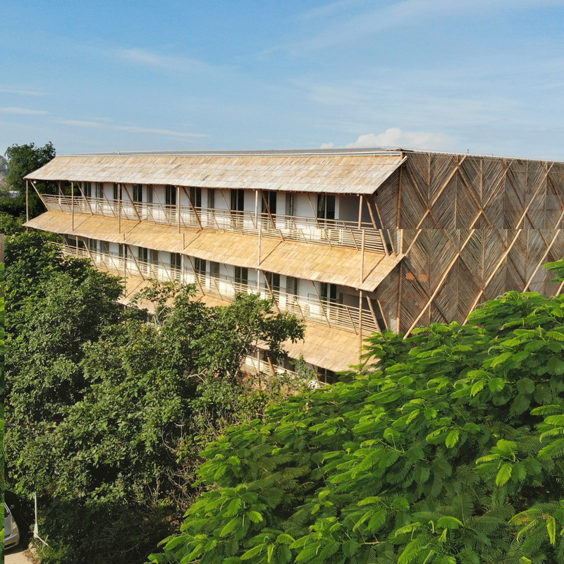 Dossier de presse | 4709-06 - Communiqué de presse | Dezeen Awards 2023 Architecture Longlist Revealed - Dezeen - Architecture résidentielle - Takhmau Boarding School by Bloom Architecture - Crédit photo : Antoine Raab