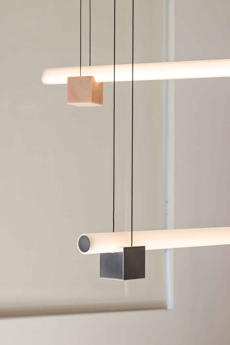 Press kit | 1619-09 - Press release | Isle Collection Officially Launches in the Universe of Bruises Gallery - Lambert & Fils and Bruises Gallery - Lighting Design - Details, polished aluminium and Pink Portugal - Photo credit: Fran Parente