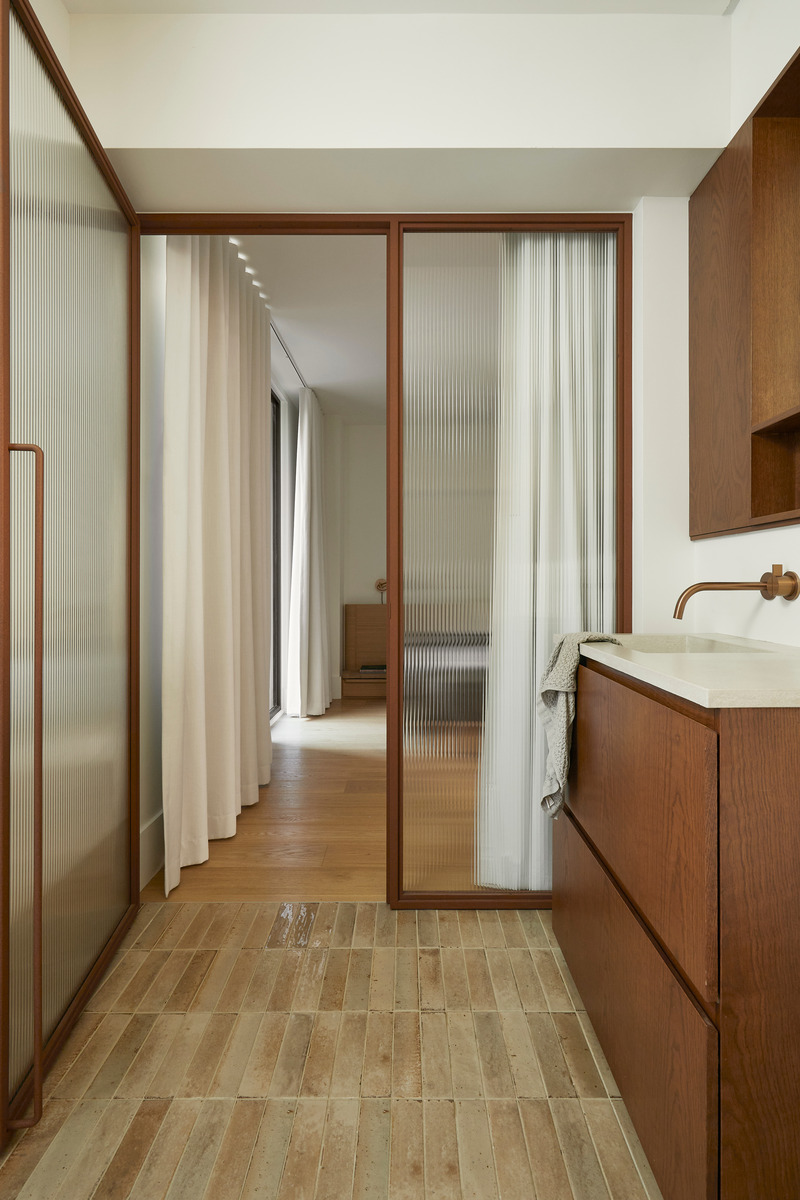 Dossier de presse | 3189-01 - Communiqué de presse | Résidence Lanaudière - Michael Godmer Studio + Dany Durand Courchesne Architecte - Design d’intérieur résidentiel - Crédit photo : Maxime Brouillet