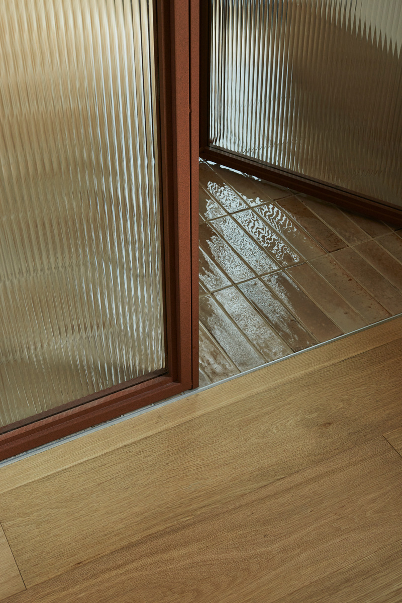Dossier de presse | 3189-01 - Communiqué de presse | Résidence Lanaudière - Michael Godmer Studio + Dany Durand Courchesne Architecte - Design d’intérieur résidentiel - Crédit photo : Maxime Brouillet