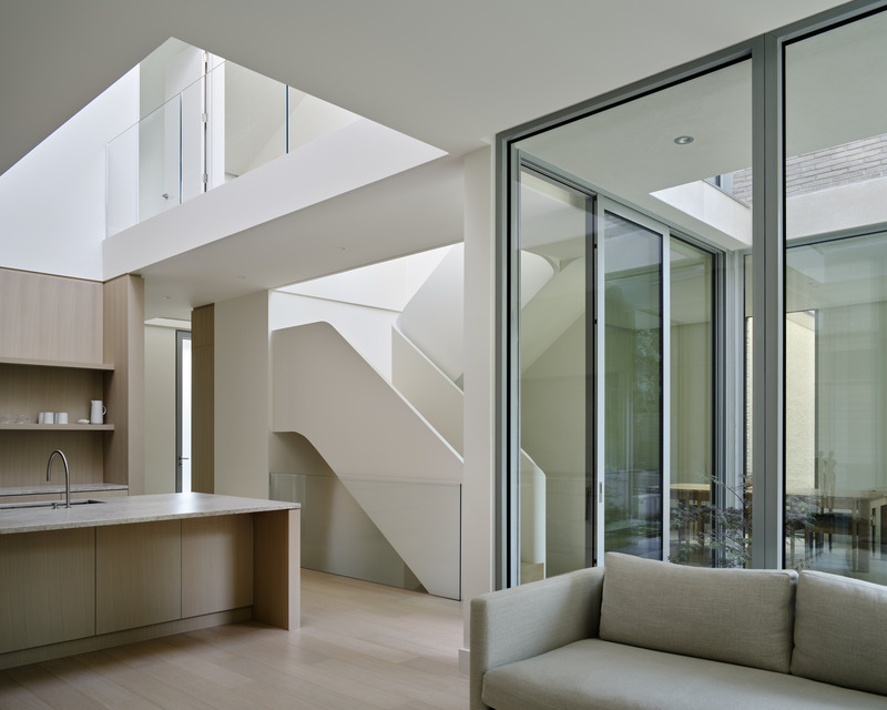Dossier de presse | 2744-04 - Communiqué de presse | Lawrence Park - StudioAC - Architecture résidentielle - Interior: Living Room - Crédit photo : Doublespace Photography