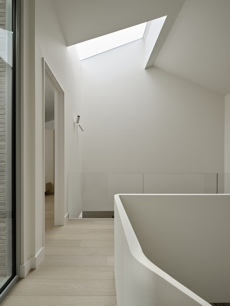 Dossier de presse | 2744-04 - Communiqué de presse | Lawrence Park - StudioAC - Architecture résidentielle - Interior: Atrium - Crédit photo : Doublespace Photography