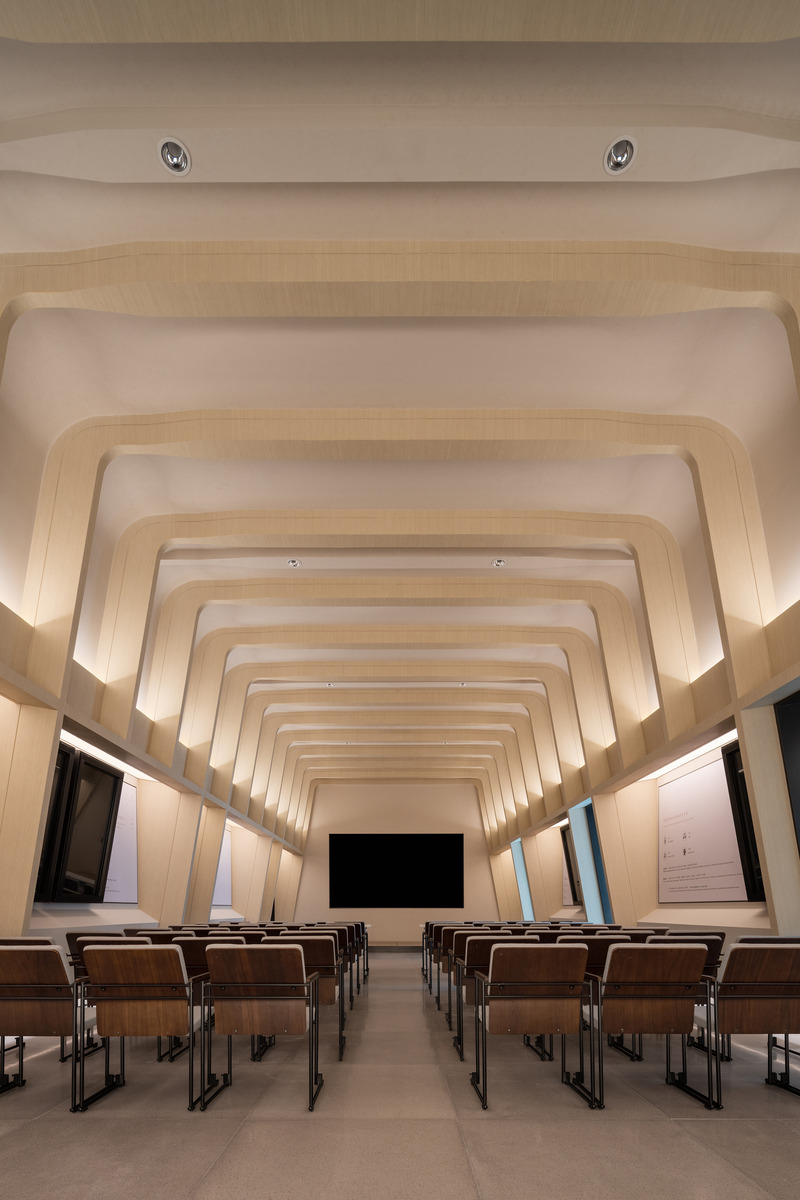 Dossier de presse | 3531-10 - Communiqué de presse | Enhance International Medical Center - Vermilion Zhou Design Group - Architecture institutionnelle - Crédit photo : Jian Quan Wu<br>