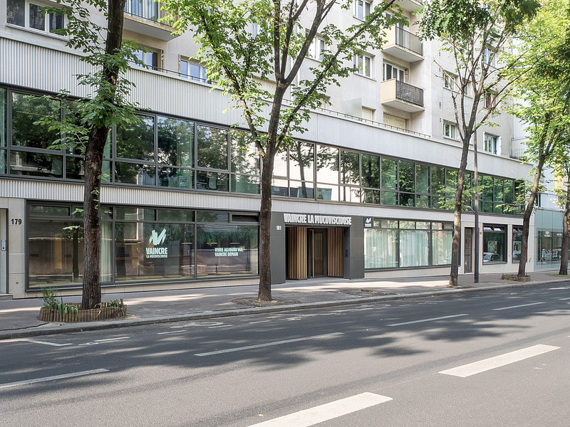 Dossier de presse | 7344-01 - Communiqué de presse | Réhabilitation des bureaux de l'association Vaincre la Mucoviscidose - WGA + métrotope + studio trame - Architecture commerciale - Crédit photo : Architecture : WGA + métrotope + studio trame / Photo : Marie Ward