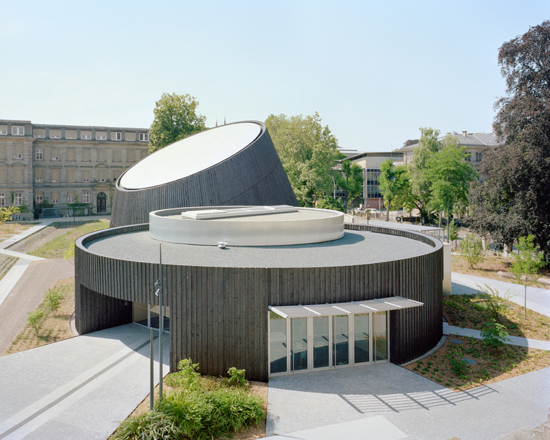 Dossier de presse | 1170-08 - Communiqué de presse | Le Planétarium du Jardin des sciences de l’Université de Strasbourg : imaginer le cosmos - frenak+jullien, Cardin Julien, m+mathieu holdrinet - Architecture institutionnelle - Crédit photo : Maxime Delvaux
