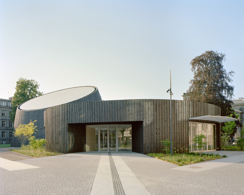 Dossier de presse | 1170-08 - Communiqué de presse | Le Planétarium du Jardin des sciences de l’Université de Strasbourg : imaginer le cosmos - frenak+jullien, Cardin Julien, m+mathieu holdrinet - Architecture institutionnelle - Crédit photo : Maxime Delvaux