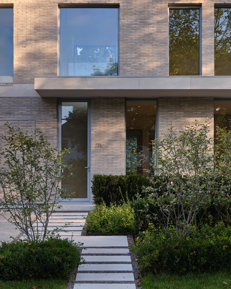 Dossier de presse | 2744-04 - Communiqué de presse | Lawrence Park - StudioAC - Architecture résidentielle - Front Door - Crédit photo : Doublespace Photography