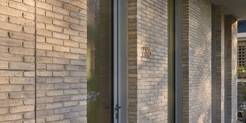 Dossier de presse | 2744-04 - Communiqué de presse | Lawrence Park - StudioAC - Architecture résidentielle - Front Detail - Crédit photo : Doublespace Photography