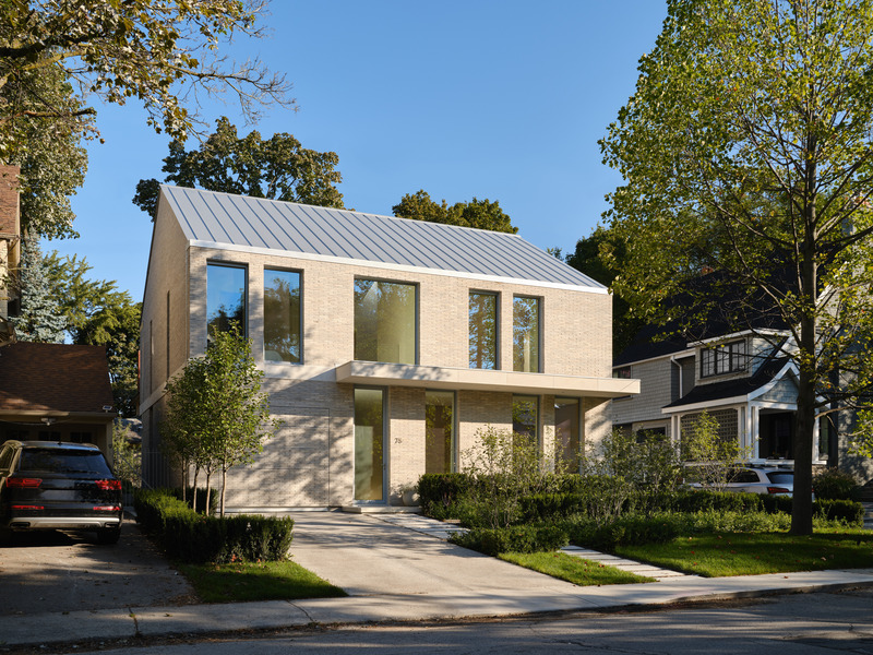 Dossier de presse | 2744-04 - Communiqué de presse | Lawrence Park - StudioAC - Architecture résidentielle - Front - Crédit photo : Doublespace Photography