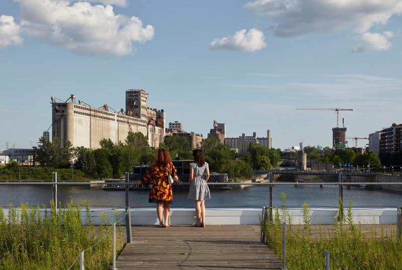 Dossier de presse | 952-34 - Communiqué de presse | Tour du Port de Montréal et Grand Quai - Provencher_Roy and NIPPAYSAGE - Architecture commerciale - Grand Quai  - Crédit photo : James Brittain