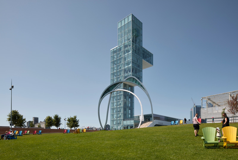 Dossier de presse | 952-34 - Communiqué de presse | Tour du Port de Montréal et Grand Quai - Provencher_Roy and NIPPAYSAGE - Architecture commerciale -  <p class="">Grand Quai &amp; Tour du Port de Montréal</p>  - Crédit photo : James Brittain