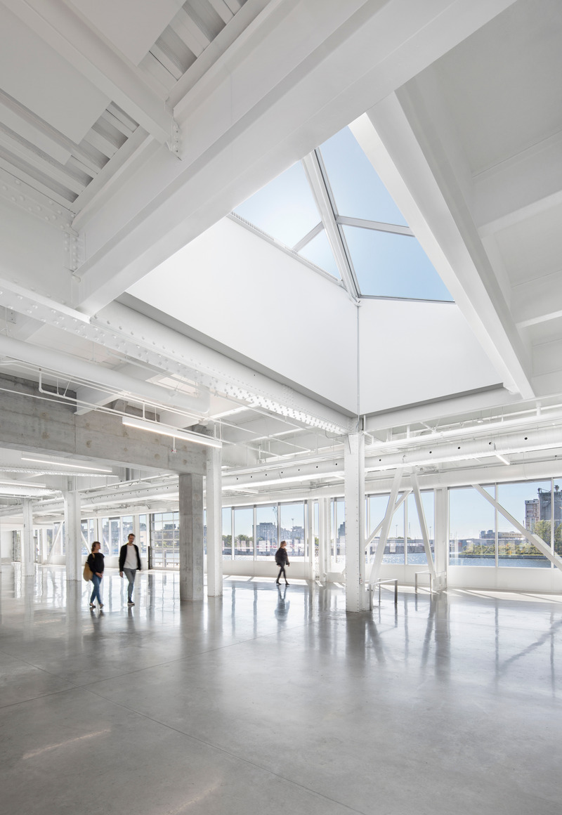 Dossier de presse | 952-34 - Communiqué de presse | Tour du Port de Montréal et Grand Quai - Provencher_Roy and NIPPAYSAGE - Architecture commerciale - Grand Quai - Crédit photo : Stéphane Brügger