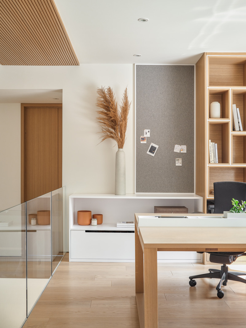 Dossier de presse | 6870-01 - Communiqué de presse | La maison au grand cœur - Entre Quatre Murs - Design d’intérieur résidentiel - Crédit photo : Phil Bernard