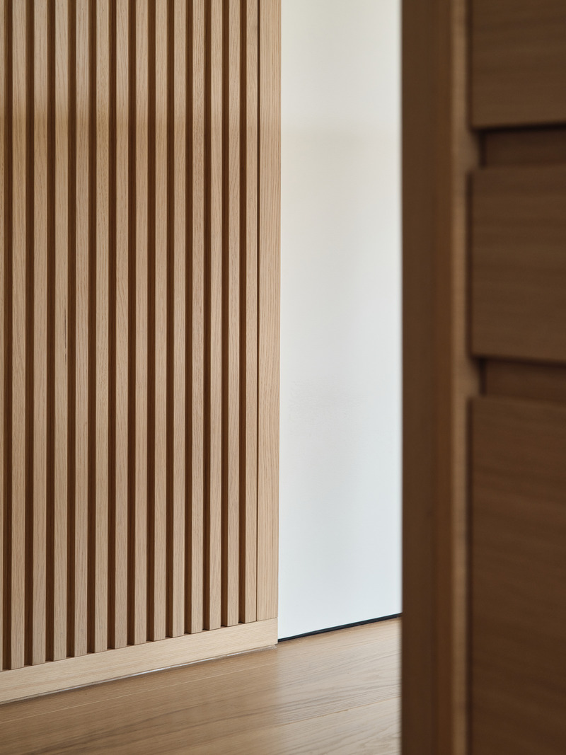 Dossier de presse | 6870-01 - Communiqué de presse | La maison au grand cœur - Entre Quatre Murs - Design d’intérieur résidentiel - Crédit photo : Phil Bernard