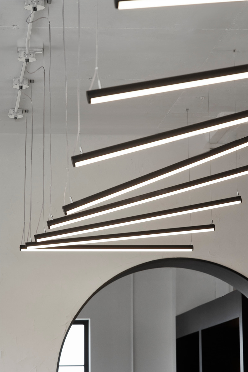Dossier de presse | 6870-02 - Communiqué de presse | Le studio BlackSwan - Entre Quatre Murs - Design d’intérieur commercial - Crédit photo : Maxime Brouillet